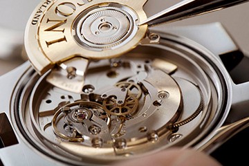 沈阳百达翡丽玫瑰金表带维修